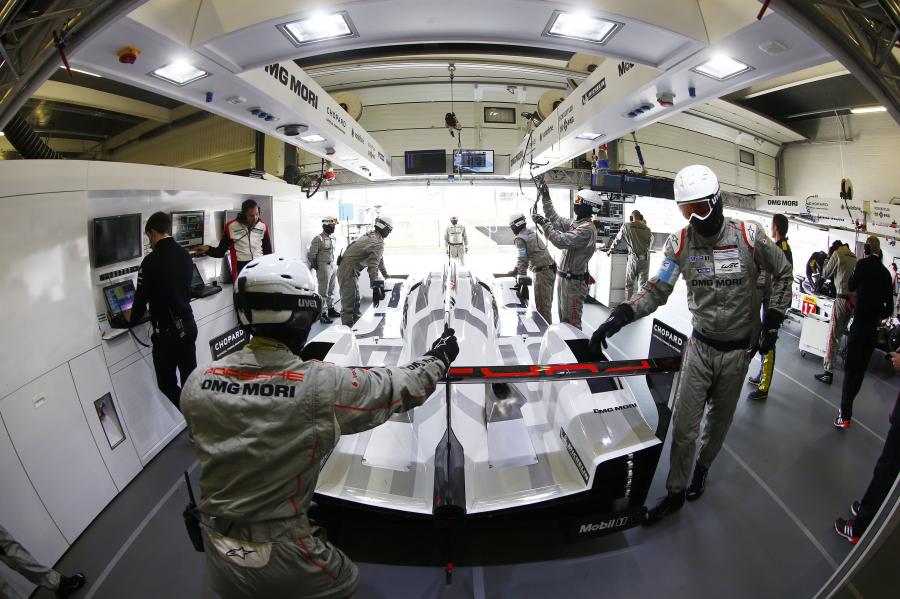 Porsche 919 Hybrid 2015 года  (фото 58 из 481)